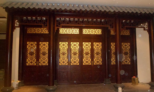谢岗镇传统仿古门窗浮雕技术制作方法
